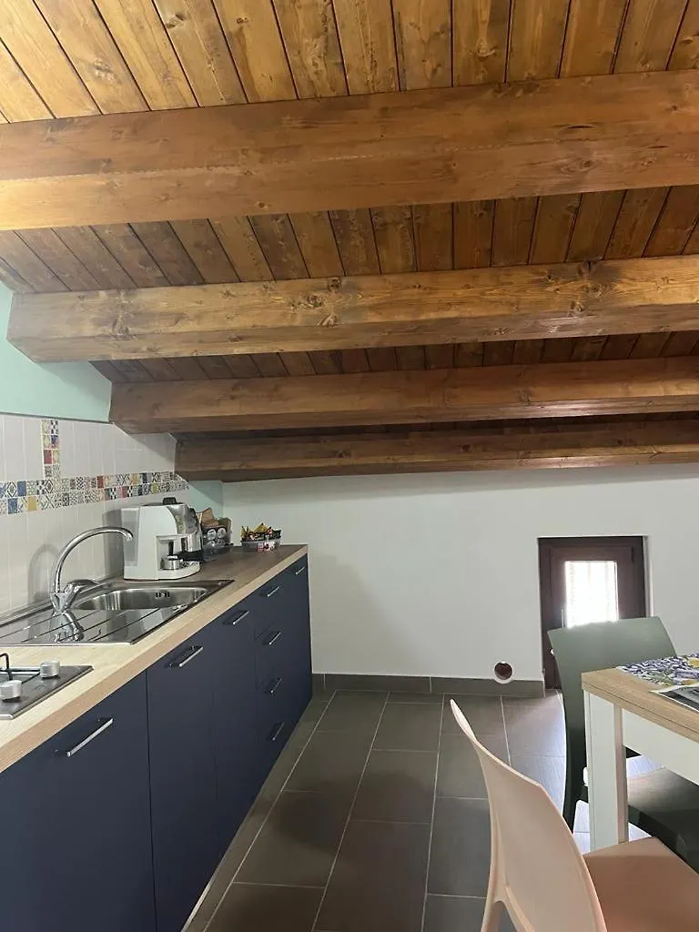 Caruso Holiday House San Mauro Castelverde 0*,